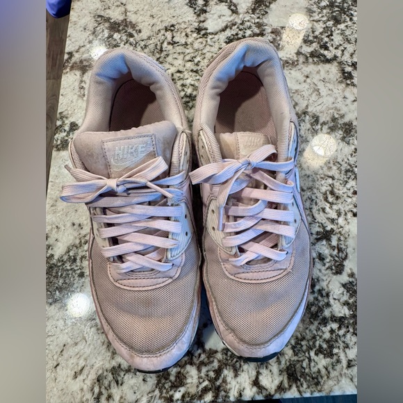 Pink Nike Air Max Size Women’s 9.5 - Picture 2 of 8